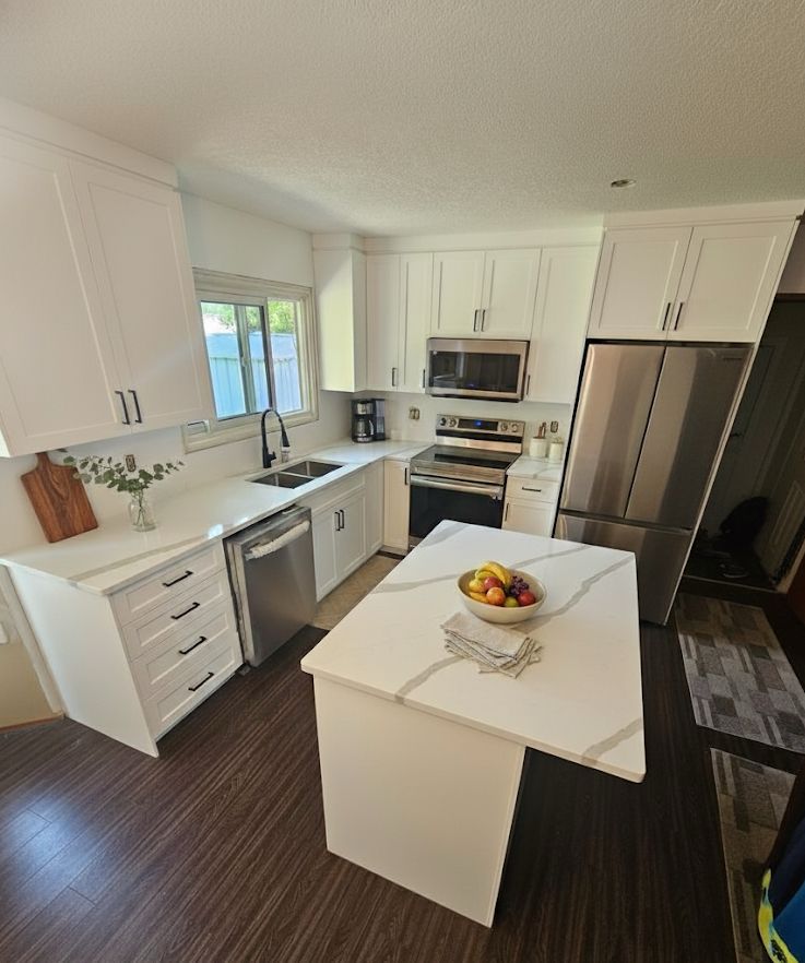 Custom Kitchen Cabinets